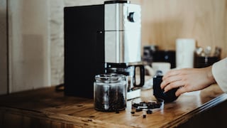Kaffeebohnen mahlen