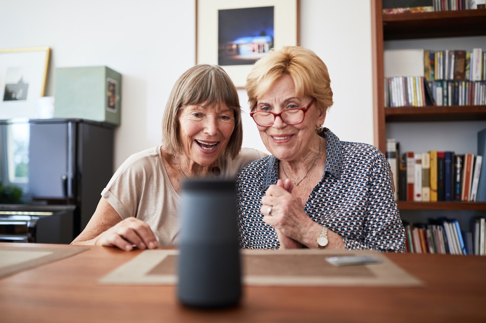 Ältere Menschen im Smarthome