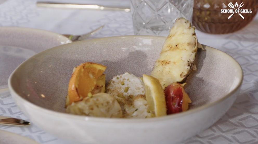 Fruit skewers from the grill