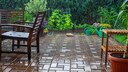 Haus und Garten vor Herbststürmen absichern