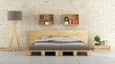 Bett aus Paletten