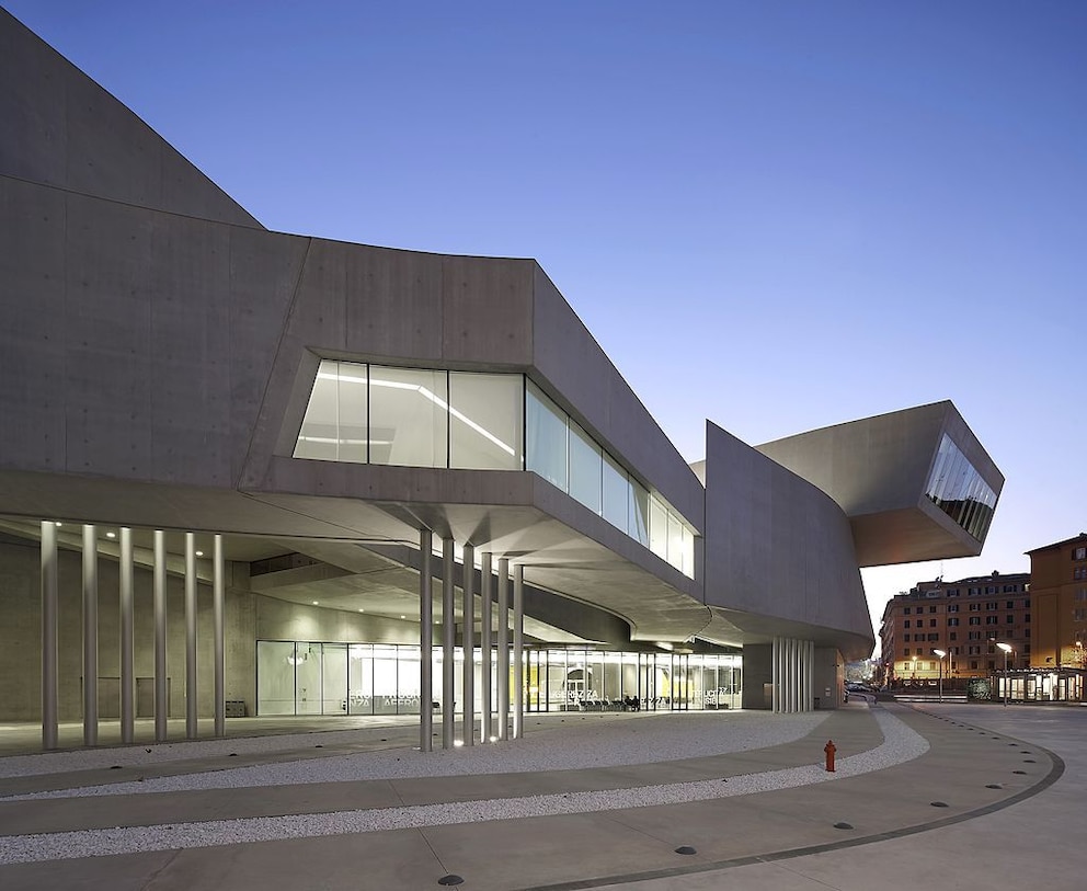 Das MAXXI National Museum of the 21st Century Arts, Art Gallery, Italien, 2009, Zaha Hadid Architects.