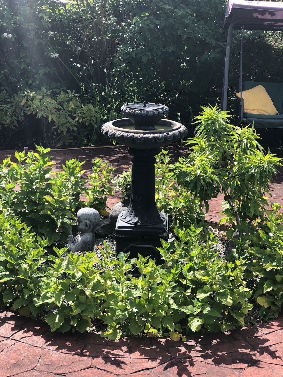 Zierbrunnen im Garten