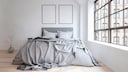 Minimalistisch eingerichtetes Schlafzimmer