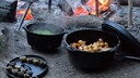 Mit einem Dutch Oven ist es m&ouml;glich, Speisen auf verschiedene Arten zuzubereiten. Bereits unsere Vorfahren nutzten ihn