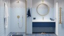 Ein Badezimmer mit gl&auml;nzenden Armaturen
