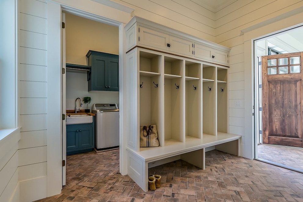 Mud room