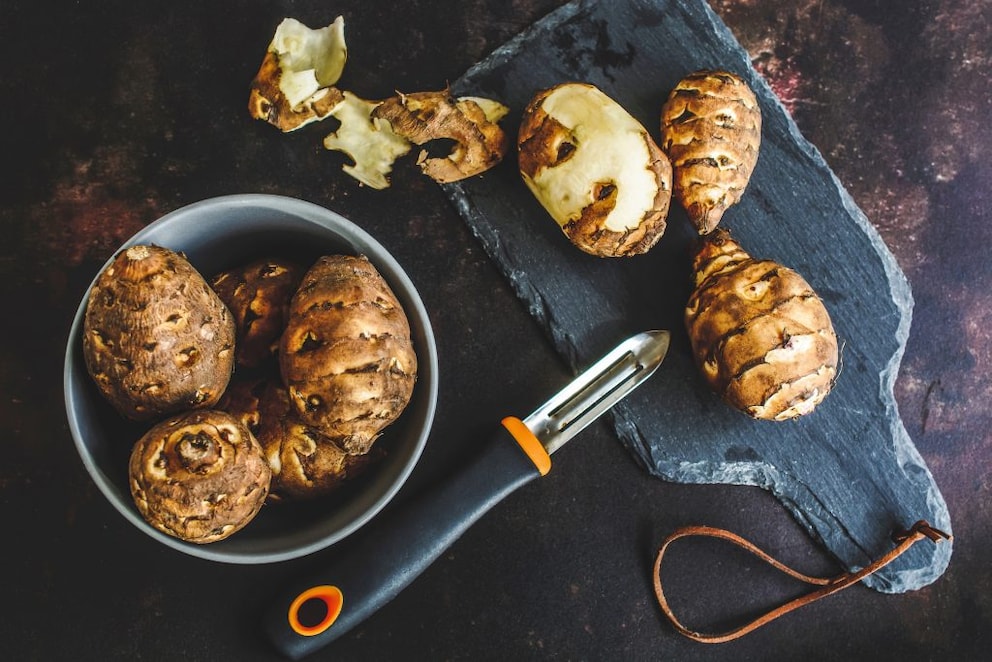 The fiber in Jerusalem artichoke promotes a healthy gut flora