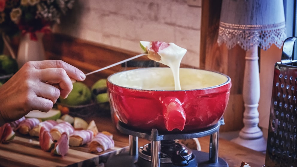 Egal ob Fondue oder Raclette, es kommt auf den richtigen Käse an