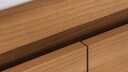 Möbelstück in Holz-Optik