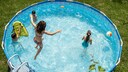 Pool im Garten