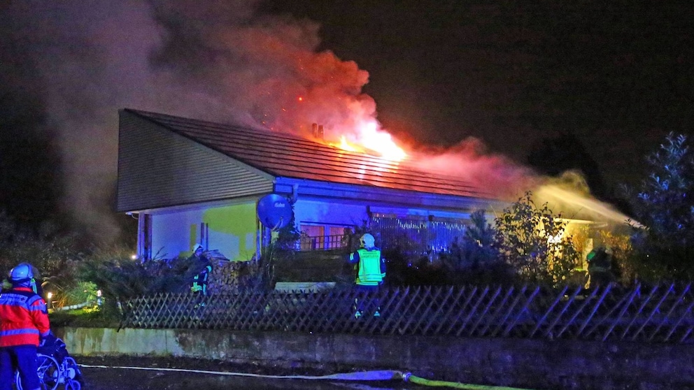 Photovoltaikanlagen können bei einem Brand für die Feuerwehr zum Problem werden