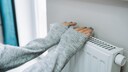 Reinigt man die Heizung vor dem Winter und befreit sie von Staub, läuft sie effizienter