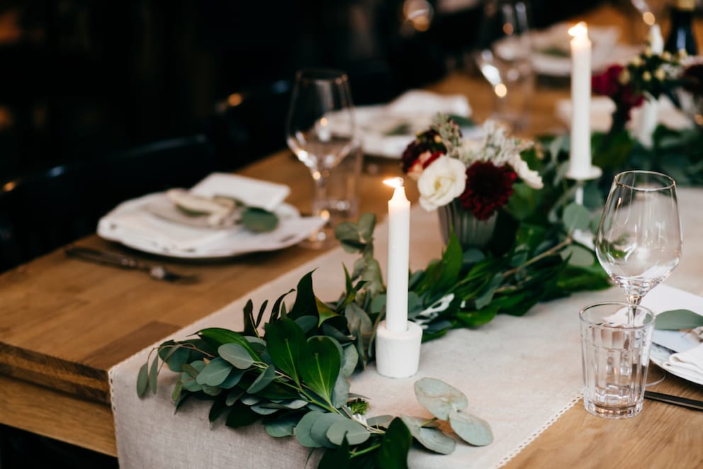 Simple New Year's Eve table