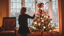 Alle Jahre wieder: Ein Weihnachtsbaum aus Kunststoff kann immer wieder verwendet werden
