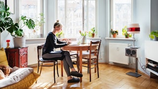 Wohnzimmer unordentlich