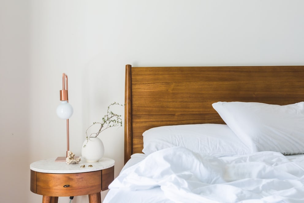 Stylish bedside lamp