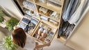 Dank Ordnungssystemen mehr Platz im Kleiderschrank