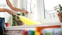 Staubwischen ist keine angenehme Arbeit – aber mit ein paar Tipps geht es leichter von der Hand