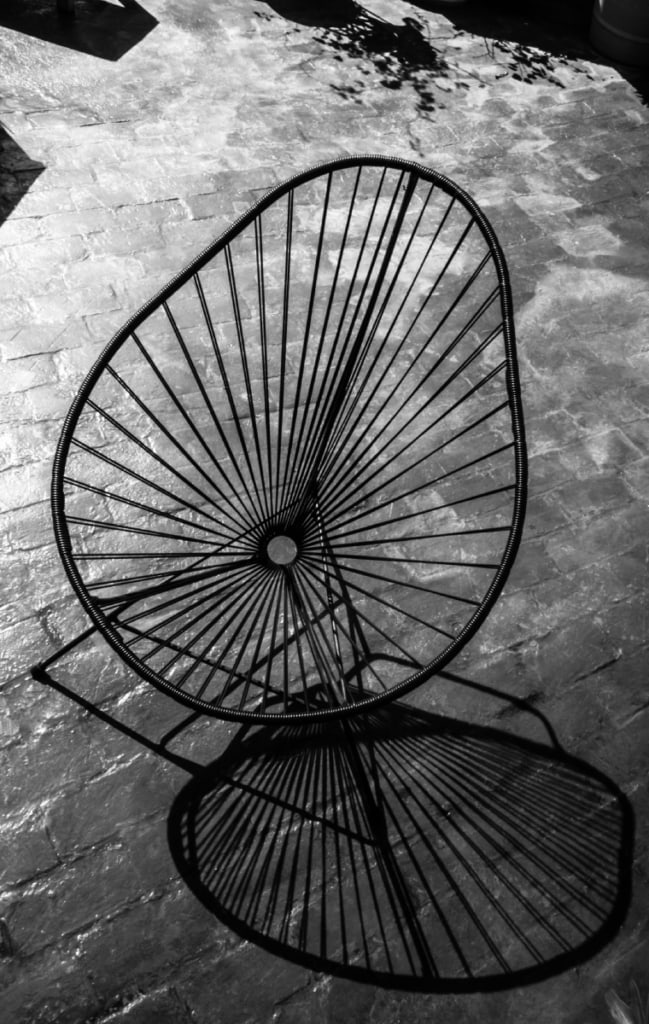 Because its origin is in Mexico, the Acapulco Chair was named after the coastal region popular with jet-setters.