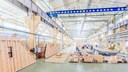 Bei einer seriellen Sanierung werden die vorgefertigten Module wie Wände, Dachkonstruktionen, Fenster, Türen im Werk hergestellt.