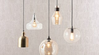 Montage von Lampen