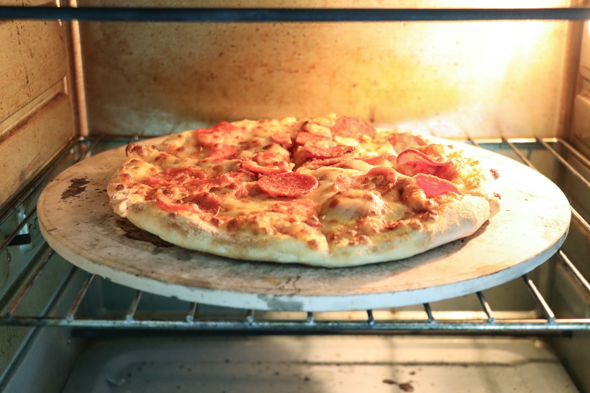 Lohnt sich ein Pizzastein für den Ofen?