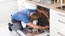 Vermieter Spülmaschine reparieren