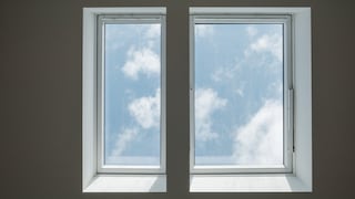 Das Austauschen von Dachfenstern kann die Energieeffizienz eines Hauses verbessern. Alte Dachfenster sind schlecht isoliert, was zu hohen Heizkosten führen kann.
