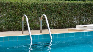Pool im Garten