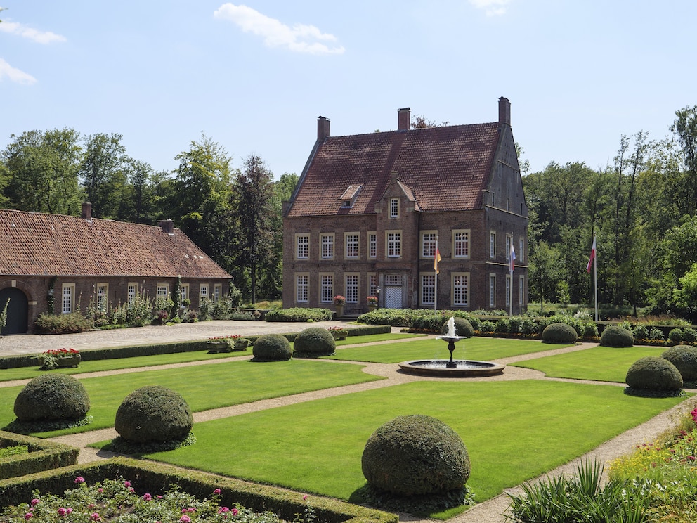 Prachtvoller Garten eines Herrenhauses