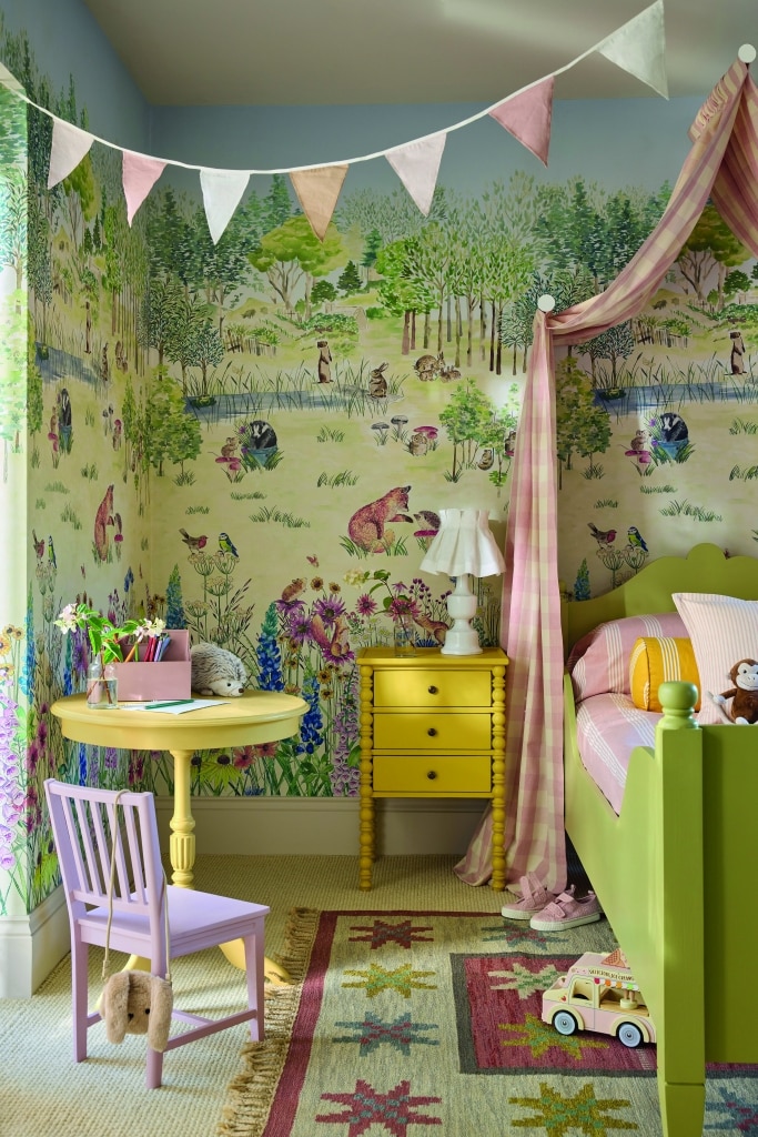 Wallpaper 'Potter's Woodland' by Little Greene
