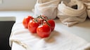 Der ideale Platz, um Tomaten zu lagern, sollte weder zu hell, noch zu dunkel sein