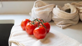 Der ideale Platz, um Tomaten zu lagern, sollte weder zu hell, noch zu dunkel sein