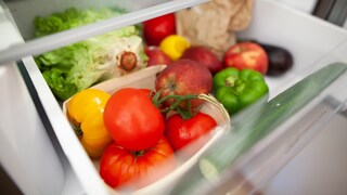 Manches Obst und Gemüse verträgt die kühle Temperatur im Gemüsefach nicht