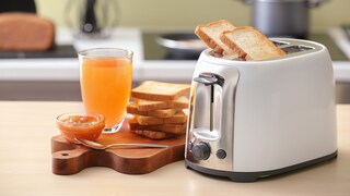 Angetoastet, goldbraun oder richtig knusprig – über die Einstellung am Toaster entscheidet man über den Zustand des Brotes