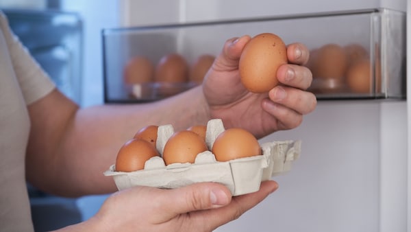 Die Frage, ob Eier in den Kühlschrank sollten, hat schon für so manchen Streit gesorgt