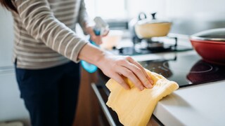 In der Küche ist Hygiene besonders wichtig, deswegen sollte man folgende Stellen beim Putzen nicht vergessen