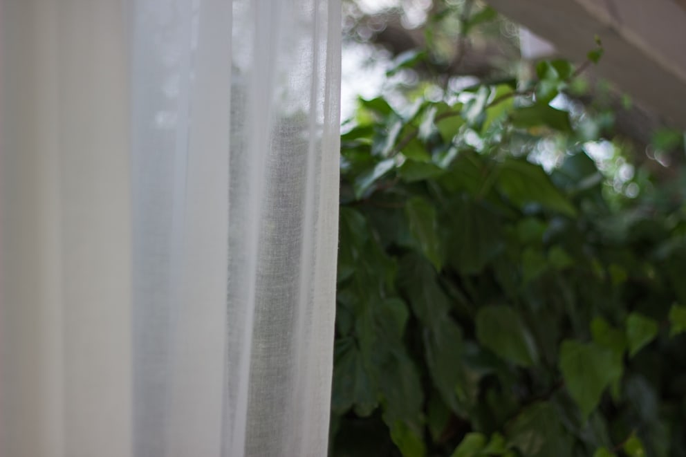 Worauf man bei Outdoor-Vorhängen auf dem Balkon achten sollte