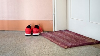Stinkt der Hausflur nach Urin, Tierkot oder Rauch, kann das die Wohnqualität beeinträchtigen