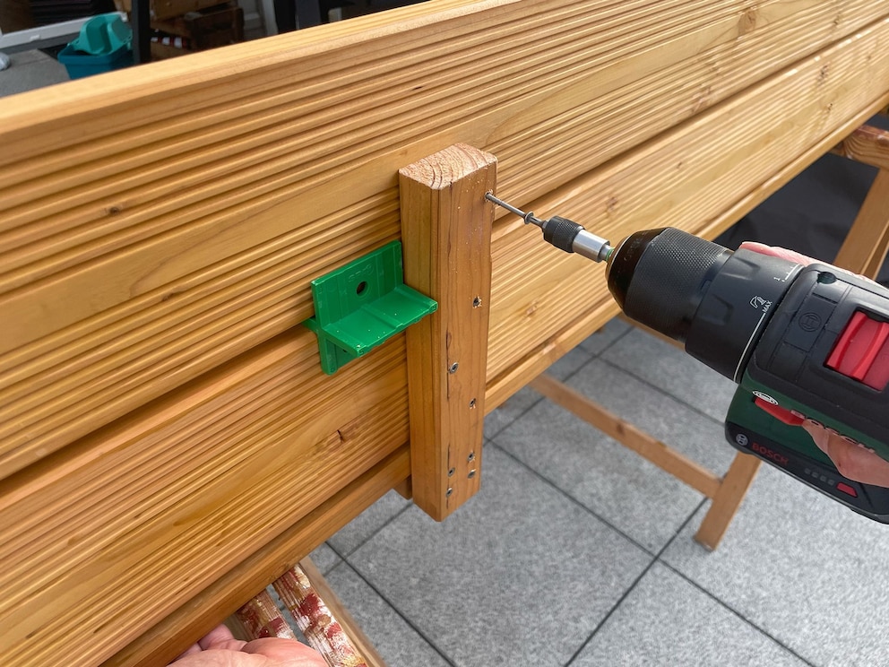 Terrassendielen verschrauben