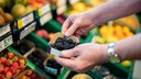 Darf man im Supermarkt eigentlich waren kosten?