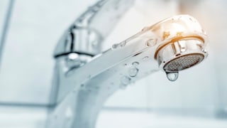 Kerzenwachs Armaturen Bad