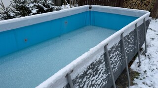 Pool Winter Garten