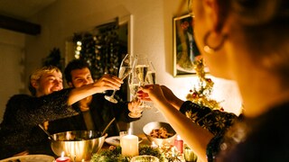 Als Gastgeber möchte man nicht unhöflich sein und doch sollte man ab einem gewissen Punkt seine Gäste bitten zu gehen