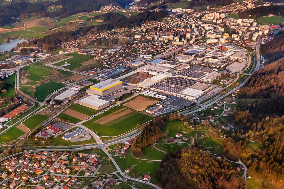 Gorenje_Velenje_factory_area_panorama_01