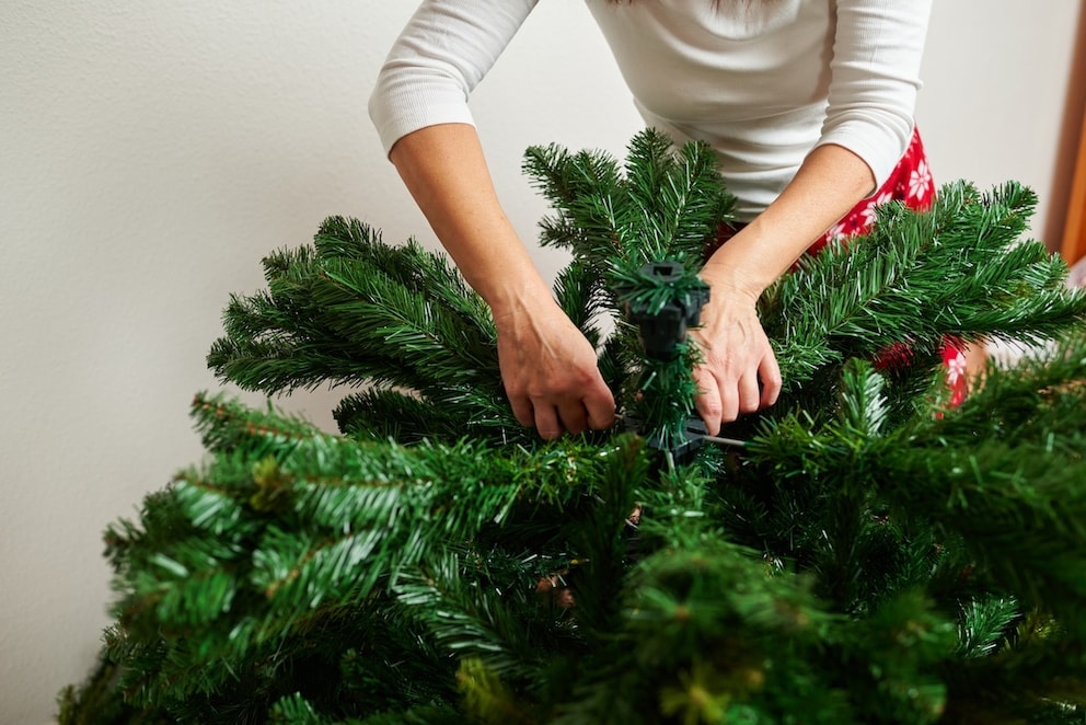 Künstliche Weihnachtsbäume im Test – welcher lohnt sich?