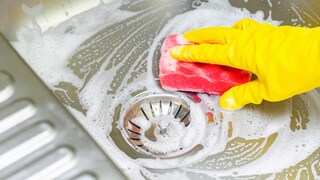 Spüle reinigen