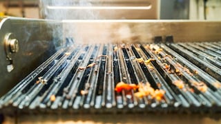 Nach dem Grillen kommt der unangenehme Teil – das Reinigen