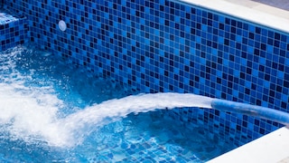 Gibt es rechtliche Vorgaben, wenn man den eigenen Pool mit Brunnenwasser auffüllen möchte?